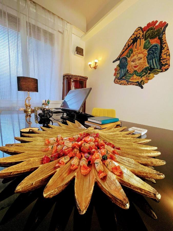 B&B Be Home Palermo Bagian luar foto